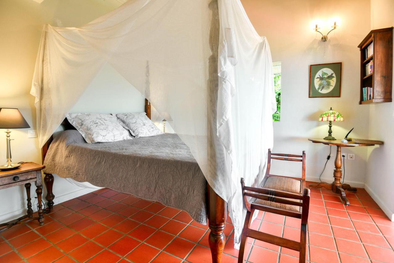 פוינט-נואר Beausejour Guest House מראה חיצוני תמונה